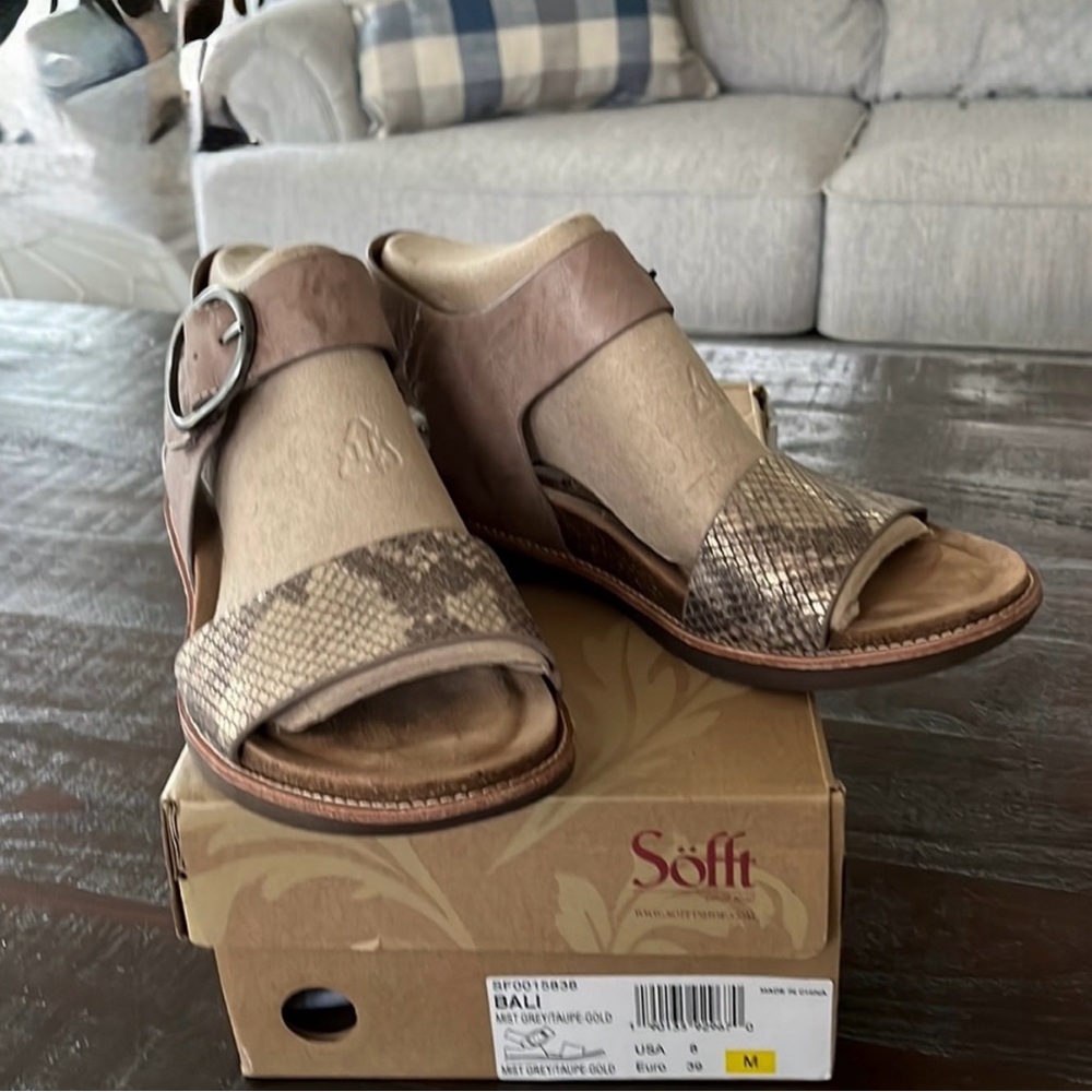 Sofft Women's Sandals in Taupe and Snakeskin